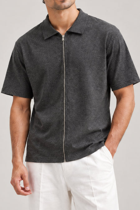 Half Sleeves Black Zipper