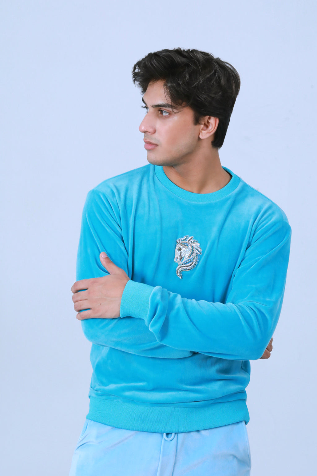 EMBELISHED VELOUR SWEATSHIRT - Brackets