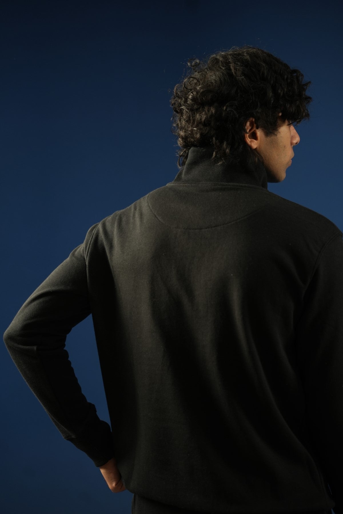 Mock Neck Sweatshirt With Hd Print - Brackets