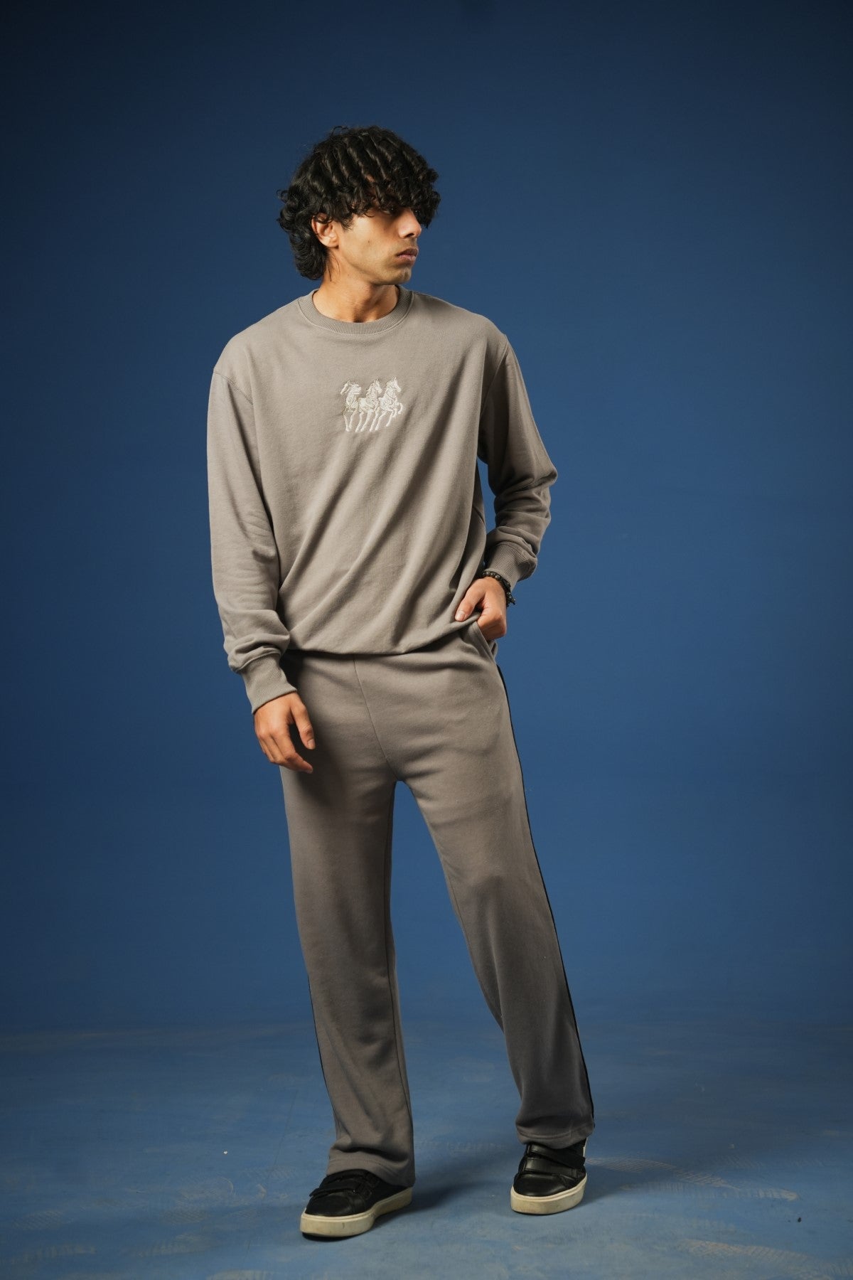 Wide Leg Trouers With Side Piping Secondary image