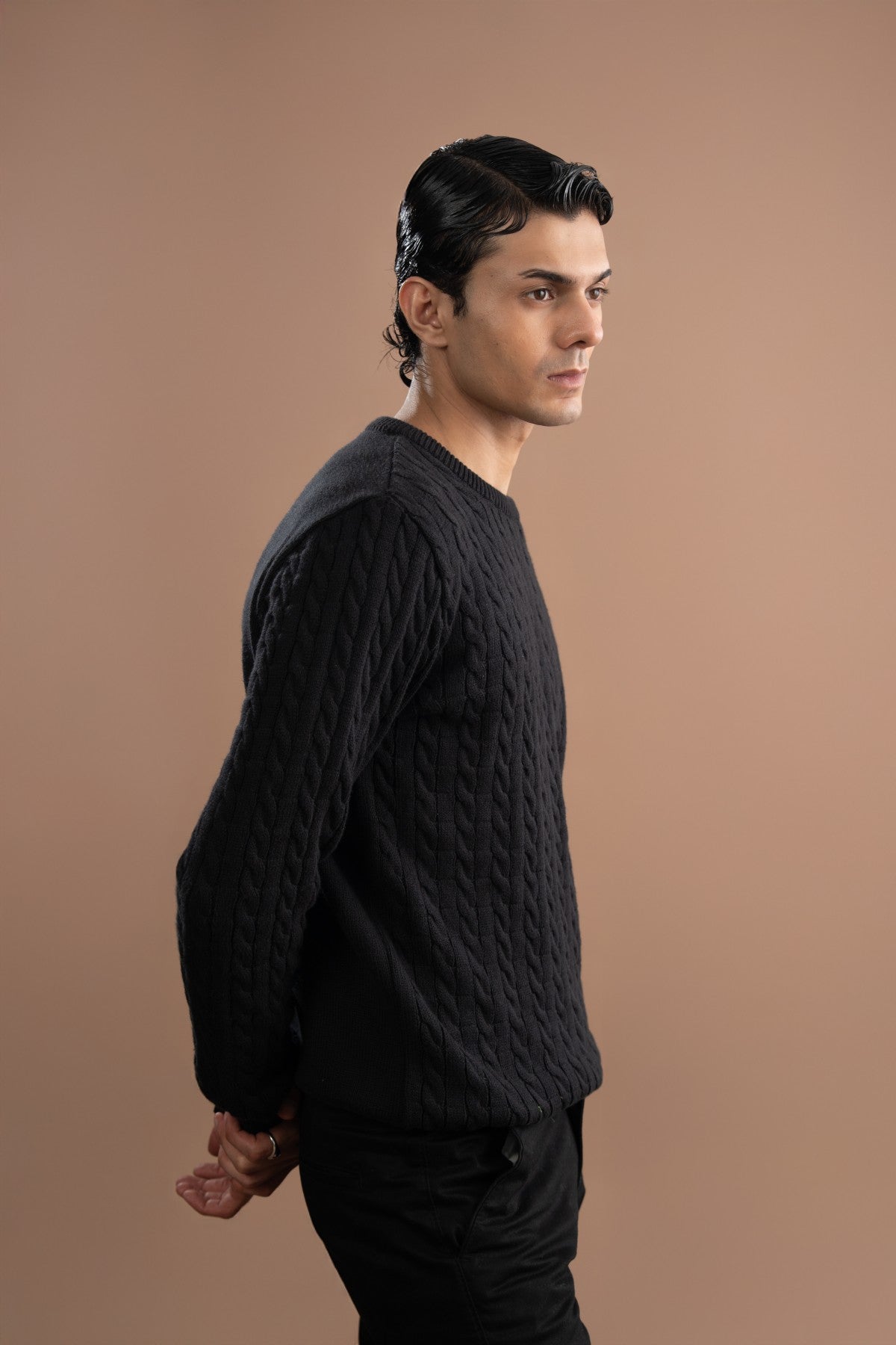 Cable Knitted Sweater - Black