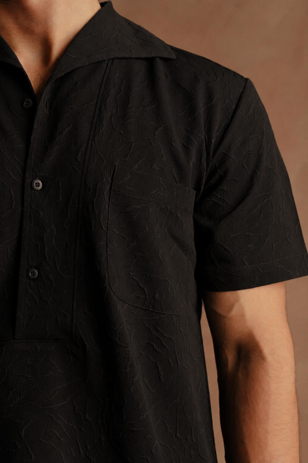 RESORT Collar Half Sleeves -  Black