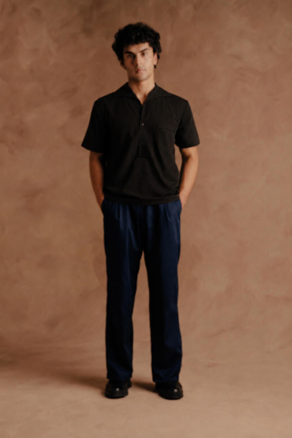 RESORT Collar Half Sleeves -  Black