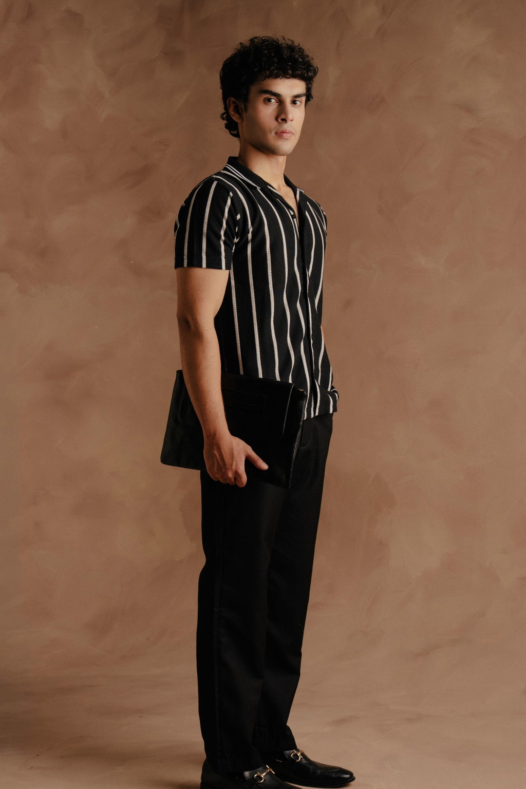 Knitted Casual Shirt Black & White