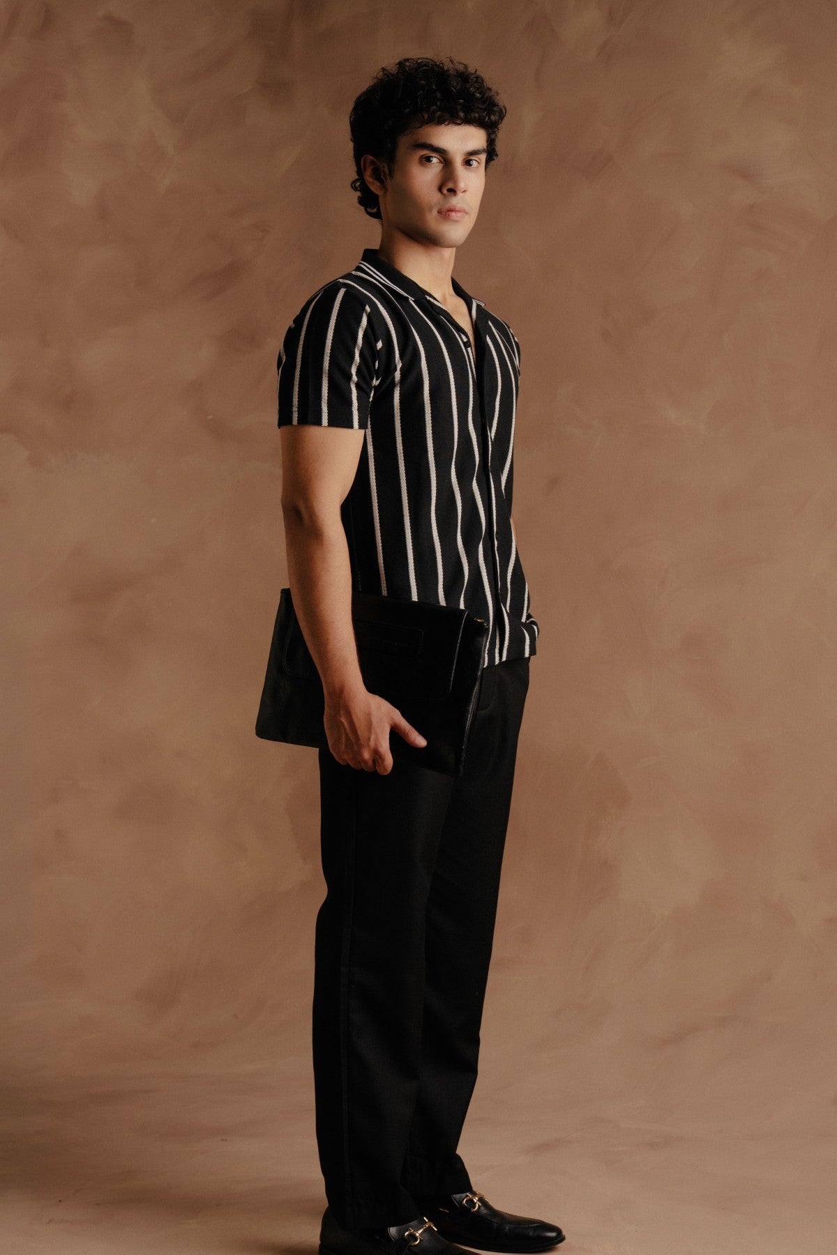 Knitted Casual Shirt Black & White