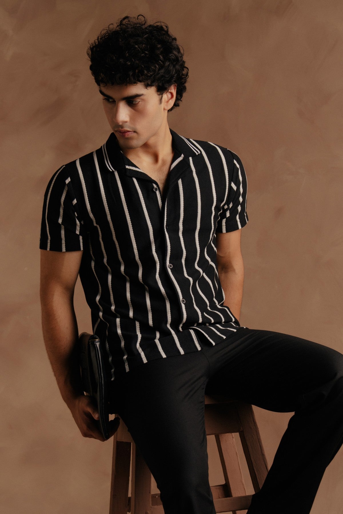 Knitted Casual Shirt Black & White Main image