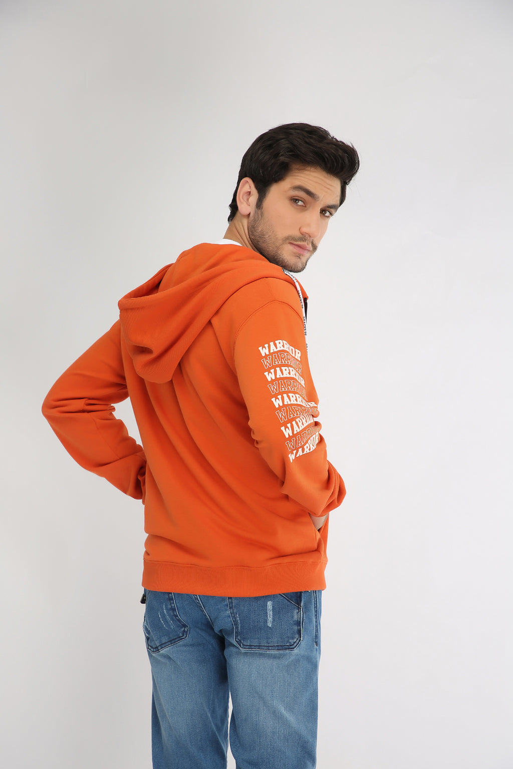 RUST HOODIE WITH GEL PRINT - Brackets